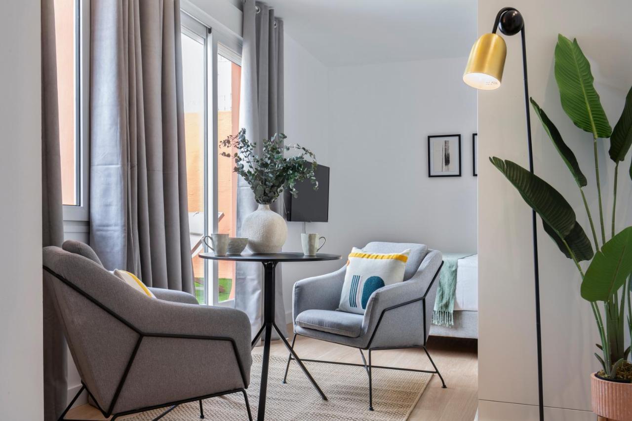 Suites Maestranza - Santas Patronas By Magno Apartments Seville Exterior photo