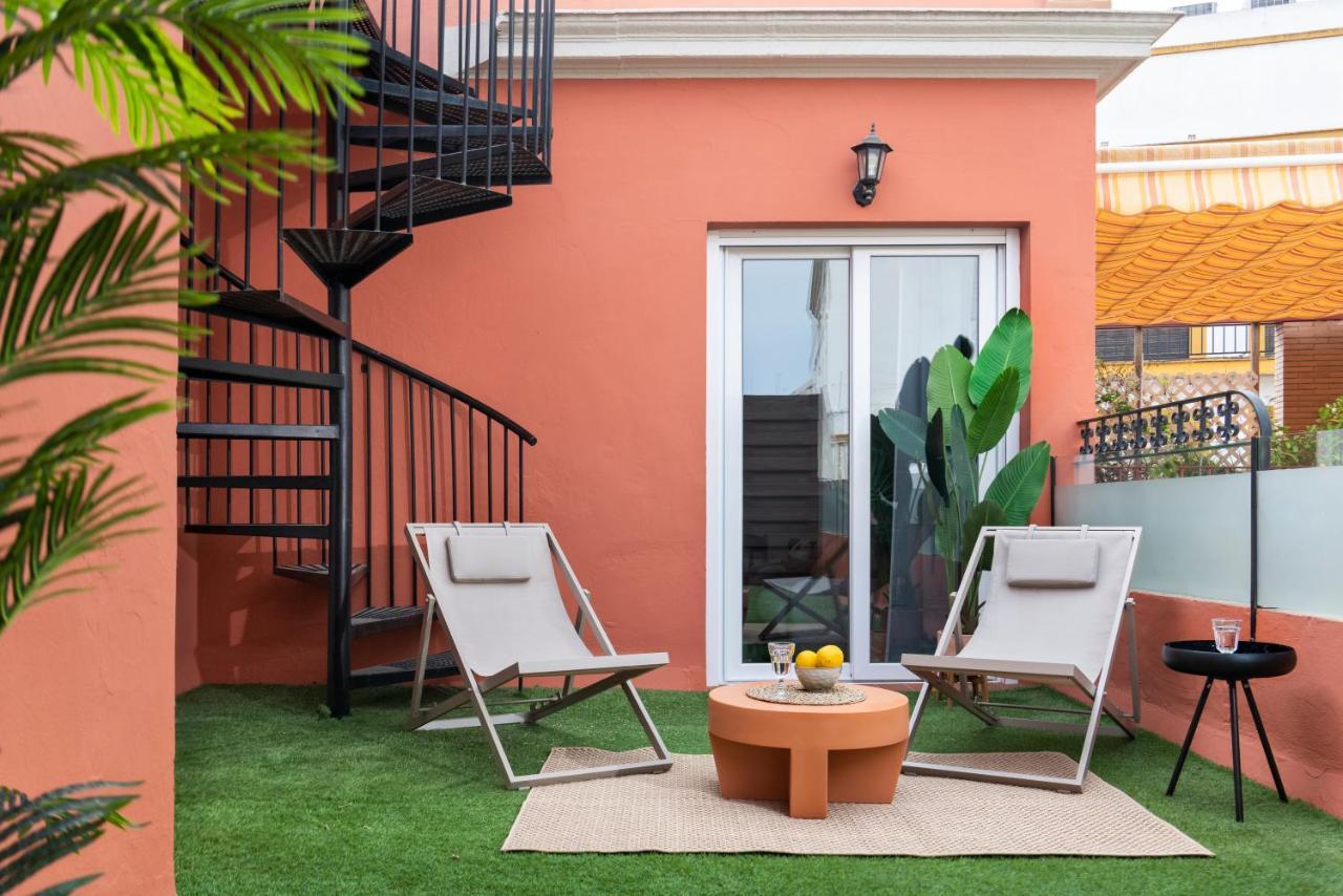 Suites Maestranza - Santas Patronas By Magno Apartments Seville Exterior photo