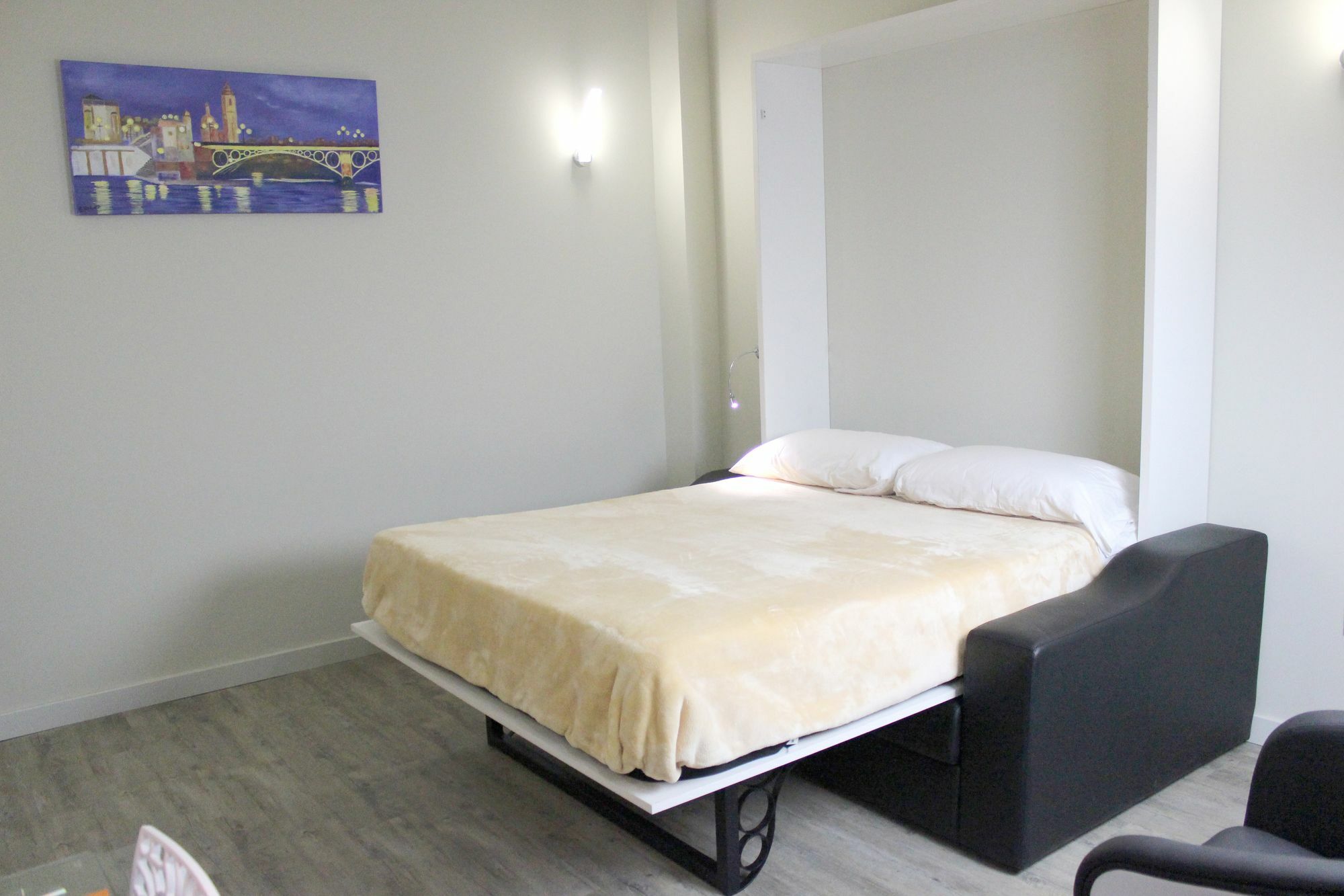 Suites Maestranza - Santas Patronas By Magno Apartments Seville Exterior photo